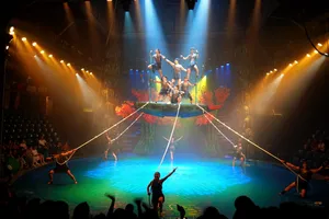 Vở xiếc "Ký ức Hỏa Thần - Vùng đất kỳ bí tiền truyện" cuốn hút khán giả. Ảnh: THÚY BÌNH 