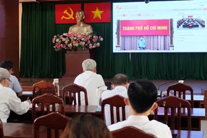 Chủ tịch UBND TPHCM Phan Văn Mãi phát biểu chỉ đạo tại buổi làm việc. Ảnh: THU HƯỜNG