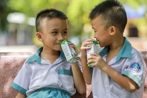 TPHCM đưa chương trình sữa học đường vào dự thảo Văn kiện Đại hội XII