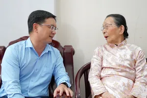 Lãnh đạo TPHCM thăm, tri ân lão thành cách mạng