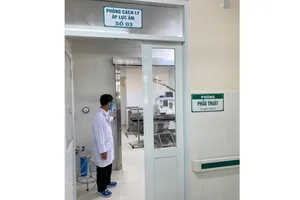 Phòng cách ly áp lực âm tại Bệnh viện điều trị Covid-19 Cần Giờ