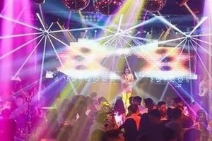 Quán bar, karaoke, vũ trường được phép hoạt động trở lại