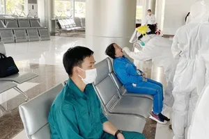 Xét nghiệm SARS-CoV-2 cho người bệnh điều trị trong ngày hoặc nhập viện điều trị nội trú