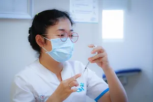 Tặng gần 100 liều vaccine ngừa ung thư cổ tử cung cho phụ nữ có hoàn cảnh khó khăn