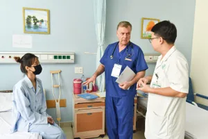 Cập nhật kiến thức mới về dự phòng, điều trị nhiễm trùng sau thay khớp nhân tạo