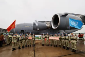 Cán bộ, chiến sĩ Bệnh viện Dã chiến 2.7 trước giờ lên đường làm nhiệm vụ ở Nam Sudan