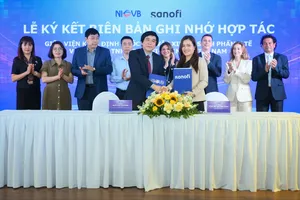 Toàn cảnh buổi ký kết