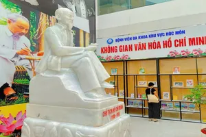 Tượng Bác Hồ đặt tại Không gian văn hóa Hồ Chí Minh, Bệnh viện Đa khoa khu vực Hóc Môn