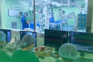 BS CK2 Dương Duy Trang can thiệp cho người bệnh