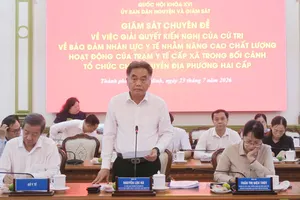 Phó Chủ tịch UBND TPHCM Nguyễn Lộc Hà tiếp nhận các ý kiến của đoàn công tác (Ảnh: THÀNH AN)