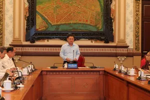 Phó Chủ tịch UBND TPHCM Nguyễn Mạnh Cường phát biểu tại buổi làm việc