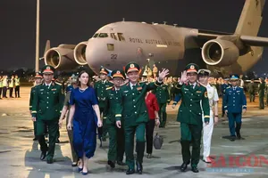 Thượng tướng Nguyễn Trường Thắng, Thứ trưởng Bộ Quốc phòng đón các cán bộ chiến sĩ, Bệnh viện Dã chiến 2.7 hoàn thành xuất sắc nhiệm vụ về nước 