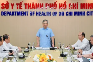 Phó Bí thư Thành ủy TPHCM Nguyễn Phước Lộc phát biểu tại buổi làm việc với Sở Y tế chiều 28-9 (Ảnh: HOÀNG HÙNG)