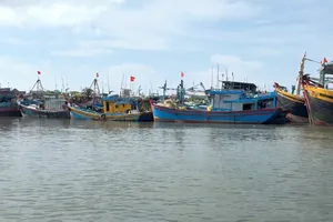 Tàu cá Long Hải đậu bờ.