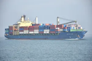 Giá cước vận tải container nội địa tăng từ 15 đến 25%