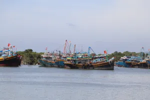 Xã Long Hải siết quản lý tàu cá mất kết nối giám sát hành trình