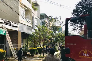 Lực lượng chức năng đến hiện trường