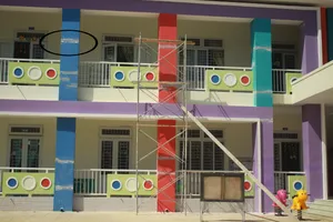 Quảng Ngãi: Trường mầm non 9 tỷ mới xây xong đã nứt 