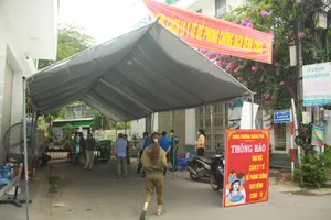 Cận cảnh cách ly tổ 9, phường Quảng Phú hơn 160 nhân khẩu vì liên quan đến ca bệnh 419