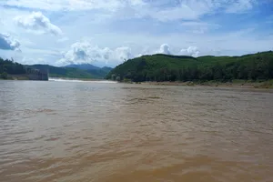 Quảng Ngãi cấm biển khi gió mạnh từ cấp 6, không để người ở lại trên tàu thuyền, lồng bè trong bão Nuro