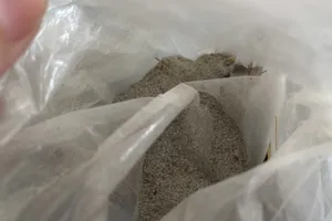 Quảng Ngãi: Kiểm tra tình hình bụi và mùi hôi bay vào nhà dân gần Khu Kinh tế Dung Quất