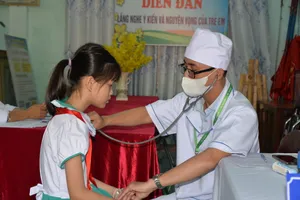 Quảng Ngãi hoàn thành tiêm vaccine phòng bệnh sởi cho 24.000 trẻ em trước ngày 3-4