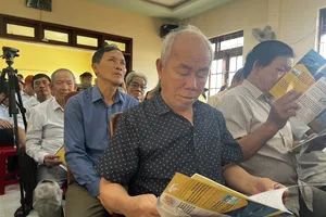 Bộ Tư lệnh Vùng Cảnh sát biển 2 tổ chức chương trình “Cảnh sát biển đồng hành với ngư dân” tại Quảng Ngãi