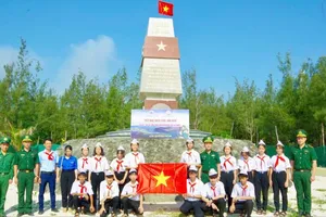 Học sinh đảo Lý Sơn thêm yêu tổ quốc qua “Tiết học biên giới, hải đảo”