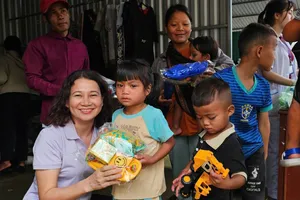 Gian hàng 0 đồng của các y bác sĩ vùng núi Quảng Ngãi hỗ trợ người nghèo vùng núi suốt 6 năm qua