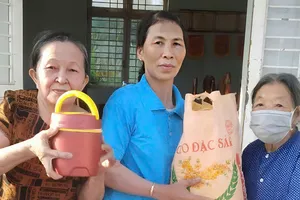 Người phụ nữ có tấm lòng nhân ái hết lòng vì người nghèo