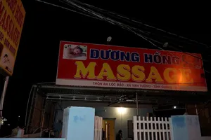 Công an Quảng Ngãi triệt xóa điểm mua bán mại dâm núp bóng dịch vụ massage