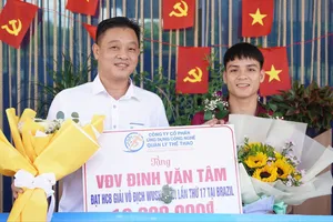 Quê nhà đón võ sĩ Quảng Ngãi đoạt Huy chương bạc Giải vô địch Wushu thế giới