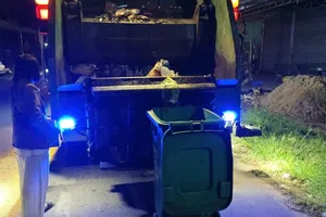 Hiện trường vụ phát hiện thi thể trẻ sơ sinh trong thùng rác