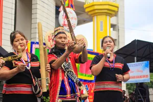 Gặp gỡ nghệ nhân A Vẽ, người giữ gìn nhạc cụ truyền thống Giẻ Triêng