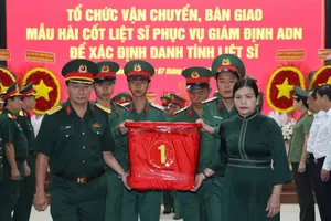 Quảng Ngãi bàn giao hơn 2.200 mẫu sinh phẩm hài cốt liệt sĩ để giám định ADN