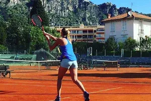 Petra Kvitova quay trở lại sân tập