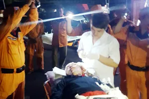 Hai ngư dân Bình Định gặp tai nạn lao động khi đánh bắt trên biển