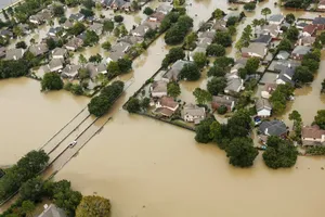 Siêu bão Harvey trút xuống Texas 34.000 tỷ lít nước  ​