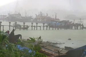 Thủ tướng chỉ đạo ứng phó khẩn cấp bão số 14