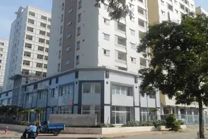 Đấu giá thành công 200 căn hộ tái định cư “ế”