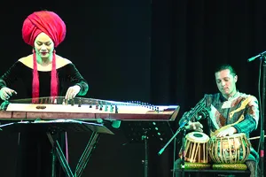 Nghệ sĩ Vân - Ánh Võ: Tự ý thức sứ mệnh quảng bá nhạc dân tộc    ​ ​