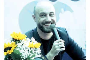 Tác giả Jesse Peterson: Tôi biết nhiều người không thích kiểu viết của mình