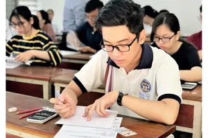 Đổi mới thi, xét tốt nghiệp THPT và tuyển sinh ĐH-CĐ: Nóng vội sẽ khó đạt mục tiêu