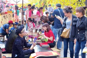 Lễ hội Tết Việt 2020: Tái hiện làng nghề truyền thống