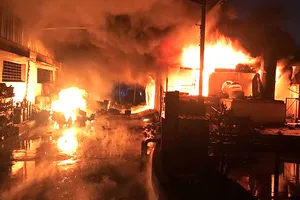 Hiện trường vụ cháy tại Công ty TNHH Thương mại Quốc tế Dragon Up