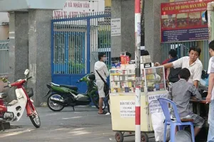 Xử lý nghiêm mua bán thuốc lá gần trường học, bệnh viện