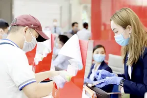 Dòng tiền chảy mạnh vào chứng khoán 