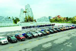 Đoàn của Ford Việt Nam đang hoạt động cứu trợ tại các tỉnh miền Trung 