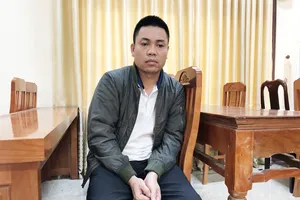 Người đàn ông dùng "clip nóng" tống tiền bạn gái