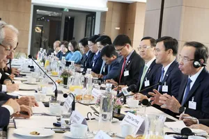 TPHCM kêu gọi doanh nghiệp Pháp tham gia phát triển kinh tế dịch vụ ven sông Sài Gòn